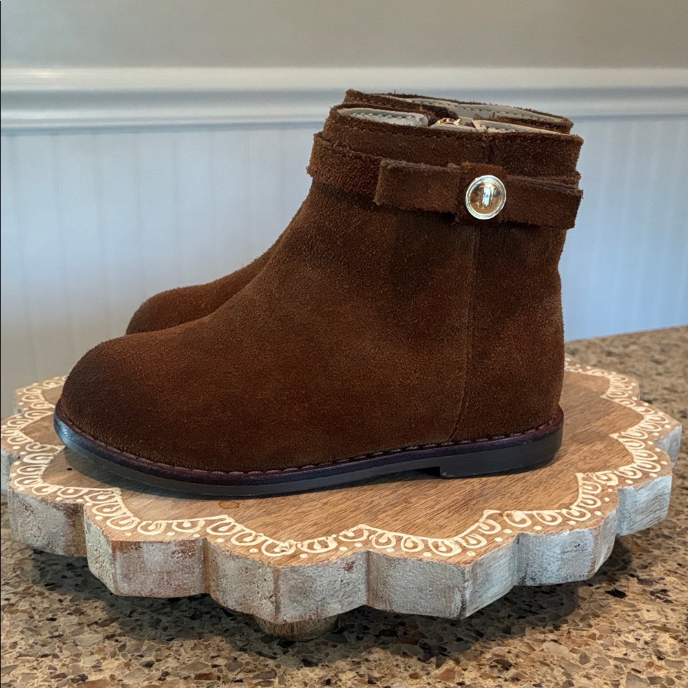 6C Janie and Jack Brown Suede Side Zip Ankle Bootie